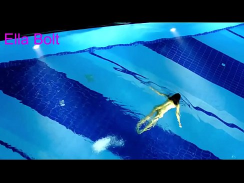 ❤️ എനിക്ക് കാണുന്നത് നിർത്താൻ കഴിയില്ല, ELLA BOLT റിസോർട്ട് പൂളിൽ നഗ്നയായി നീന്തുന്ന യുവ സുന്ദരിയെ പിടികൂടി ☑  ലൈംഗികത  ഞങ്ങളിൽ ❌️❤